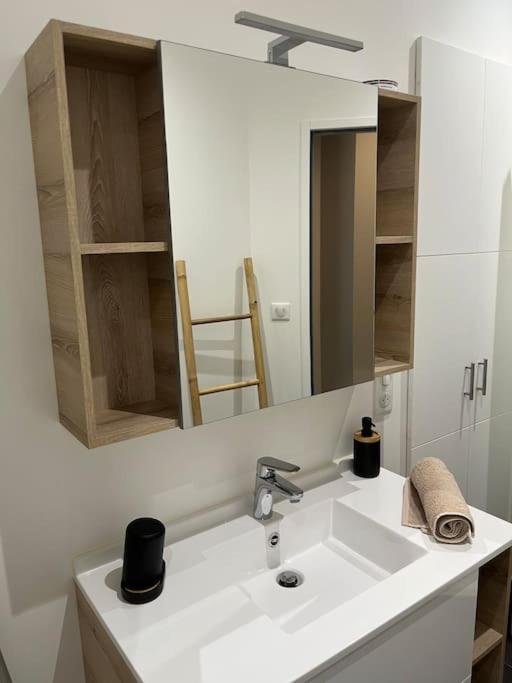 מילאו Superbe Appartement Plein Centre מראה חיצוני תמונה